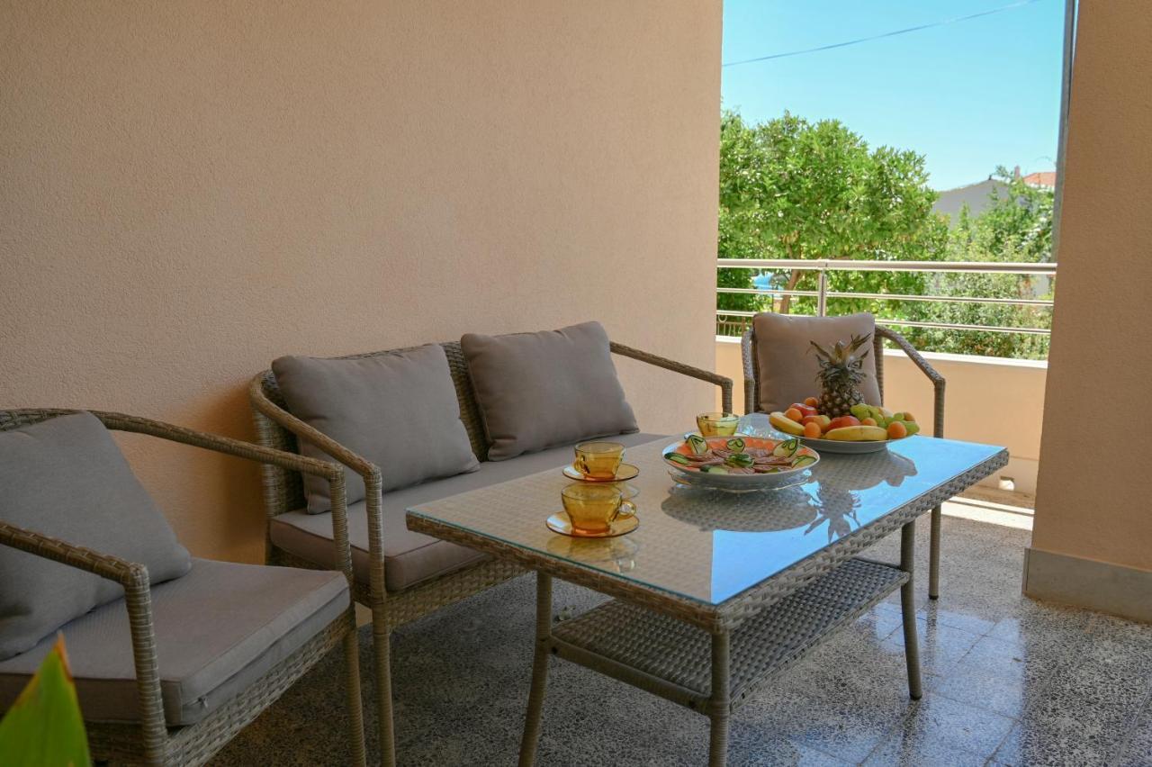 Apartment Damir Trogir Exterior foto